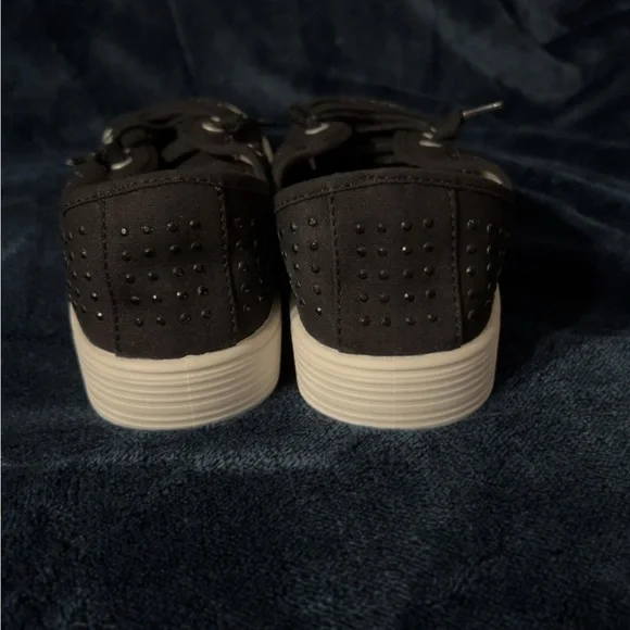 Madden Girl Black Sneakers with Cream Sole - Picture 4 of 7